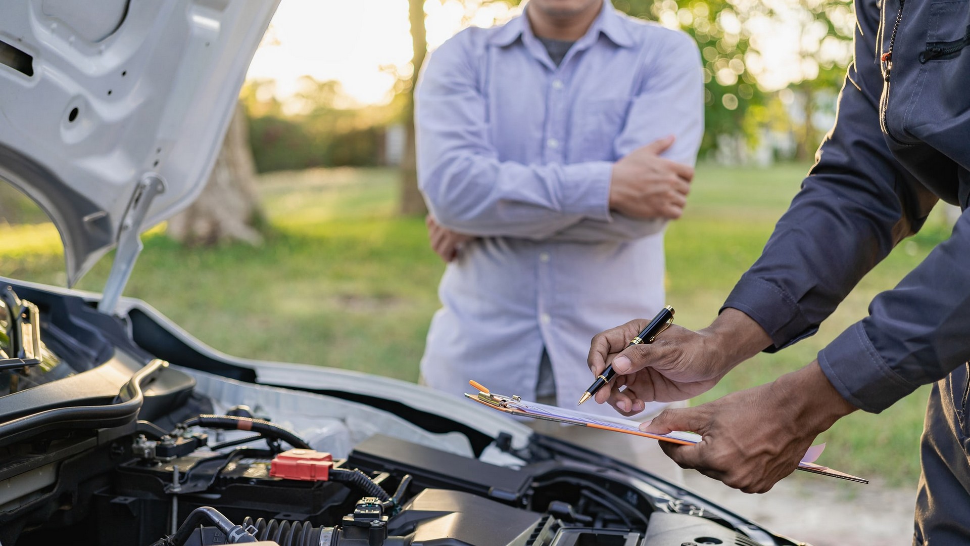L’assurance et les réparations : deux critères à ne pas négliger à l’achat d’une voiture