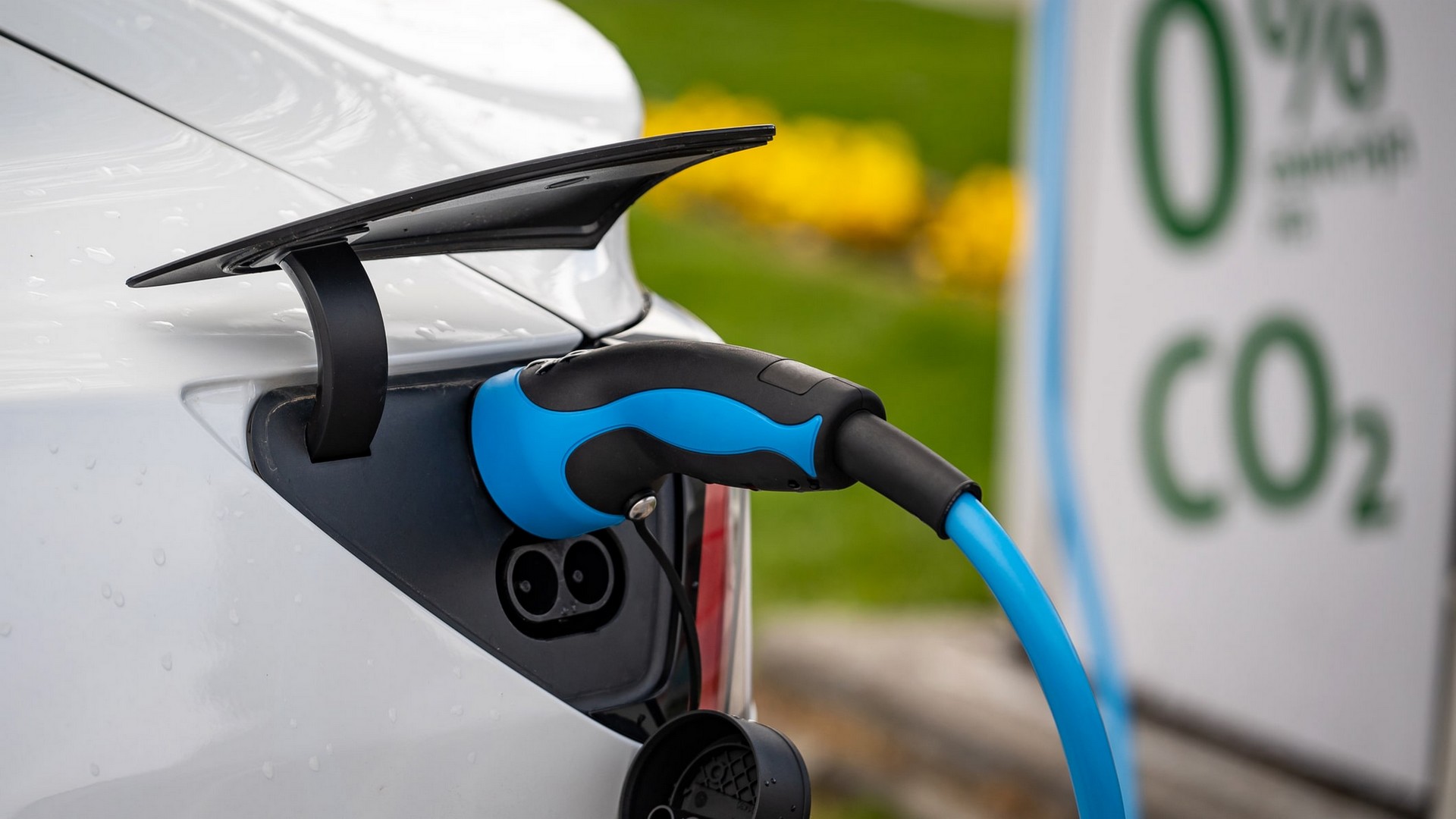 Le gouvernement renonce finalement à durcir le malus écologique automobile jusqu’en 2028