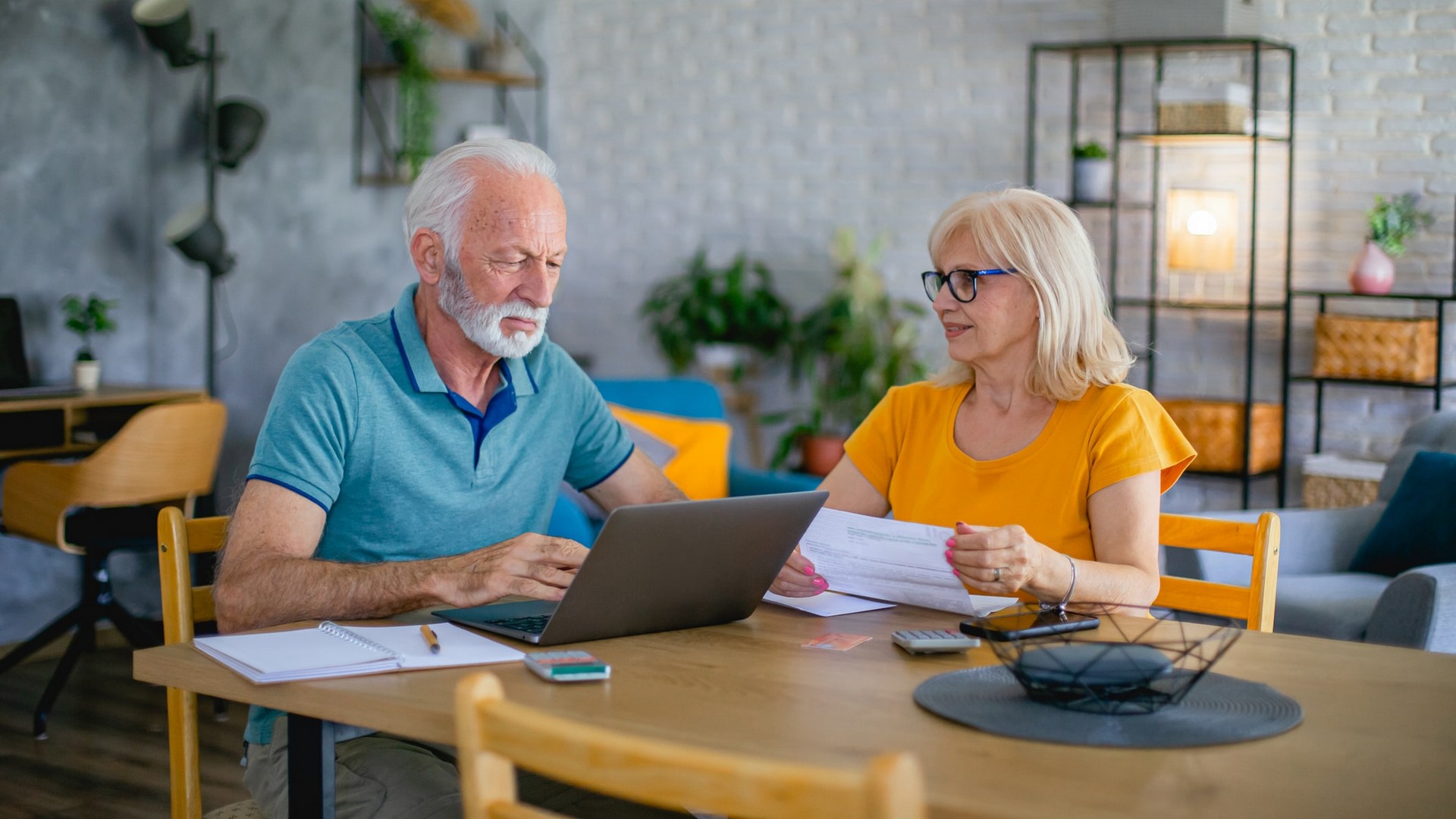Maîtrisez les frais du PER pour une épargne optimisée