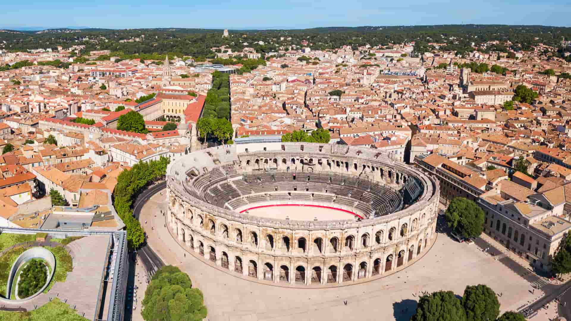 Nîmes
