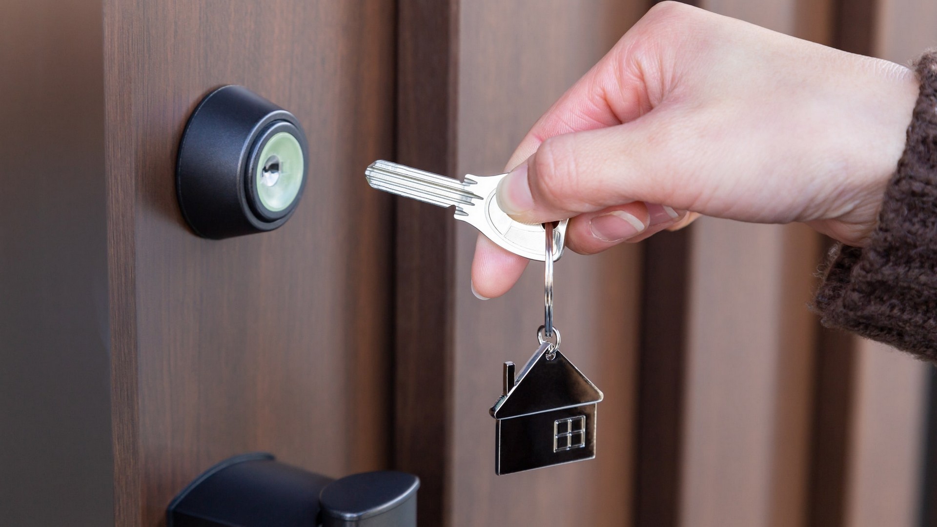 Quels sont les points à vérifier auprès de son assureur avant de partir en vacances 